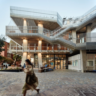 Koning Eizenberg Architecture's University of Melbourne Student Pavilion